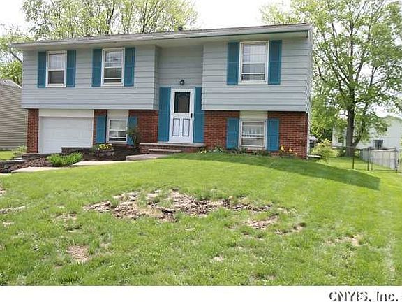 2nd image of 105 Longwood Dr