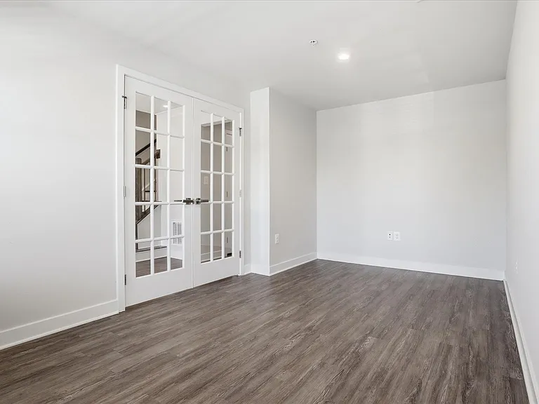 4702 Towne Park Rd — Photo 9
