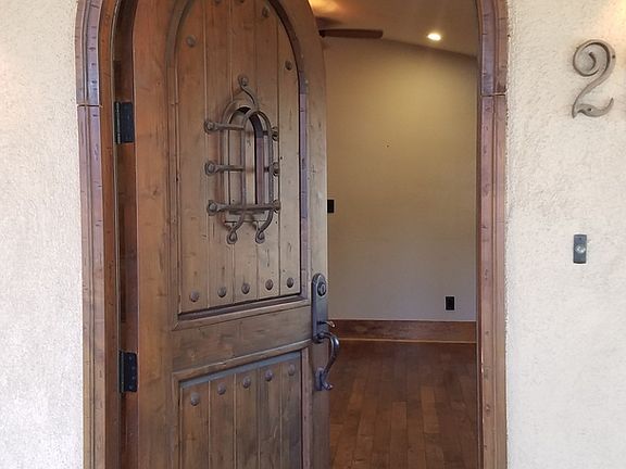 3rd image of 2221 Loma Vista Pl