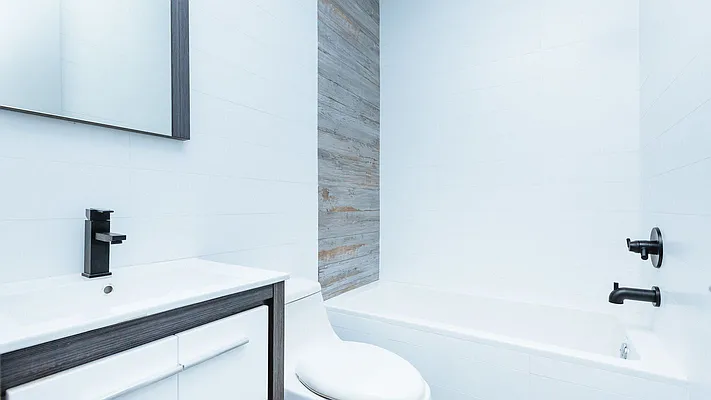 Rented by EXR | media 5