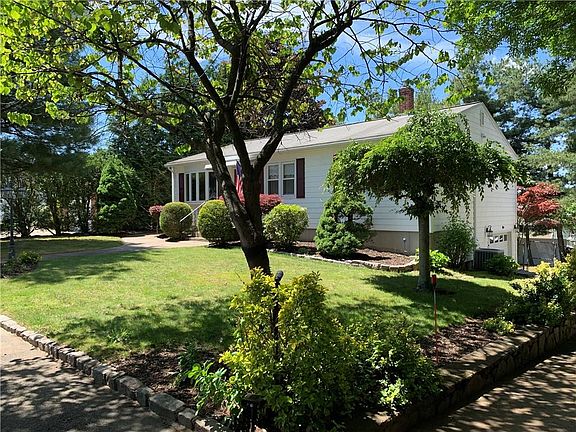 2nd image of 9 Pleasant Ave