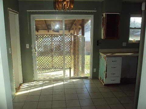4th image of 11626 Hollingsworth Way