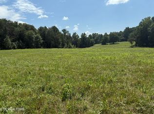 152 Padstow Ln, Lenoir City, TN 37772