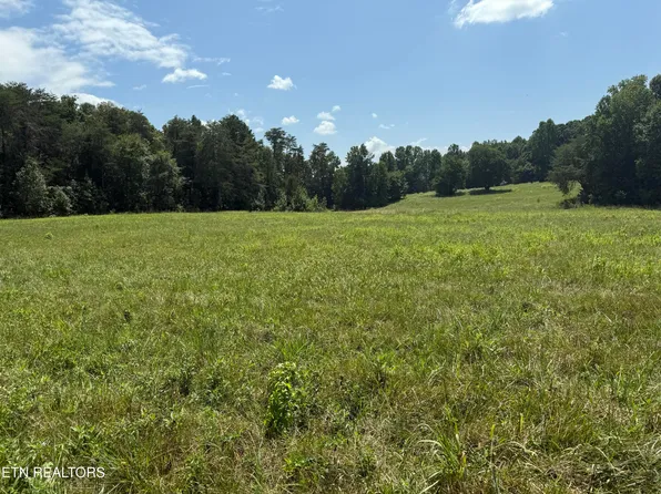 152 Padstow Ln, Lenoir City, TN 37772