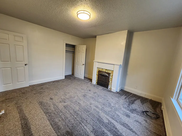 210 Radcliffe St — Photo 26
