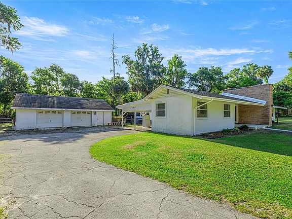 3rd image of 3821 SW 7th Avenue Rd