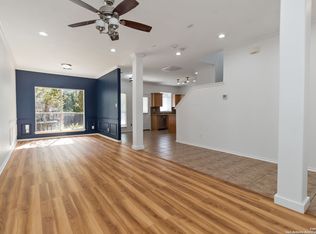 9002 Acorn Forest Dr, San Antonio, TX 78251