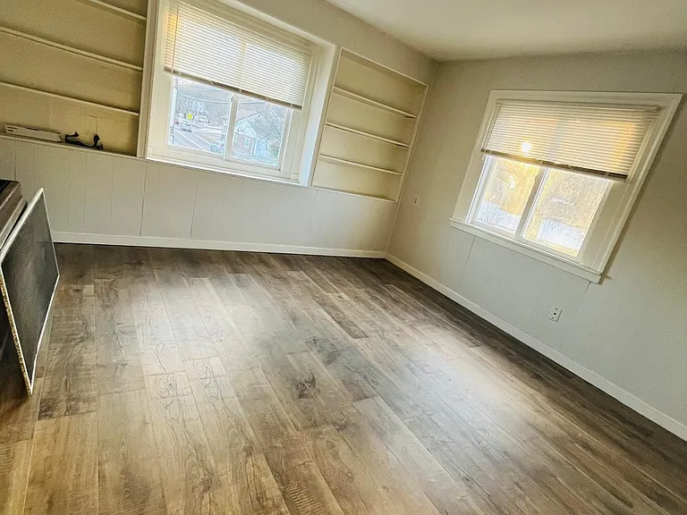 36 N Main St #2A — Photo 8
