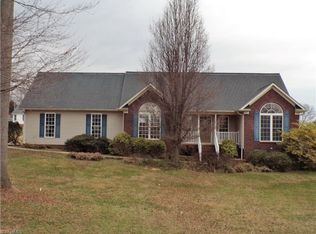 2483 Linnie Ct, Asheboro, NC 27205