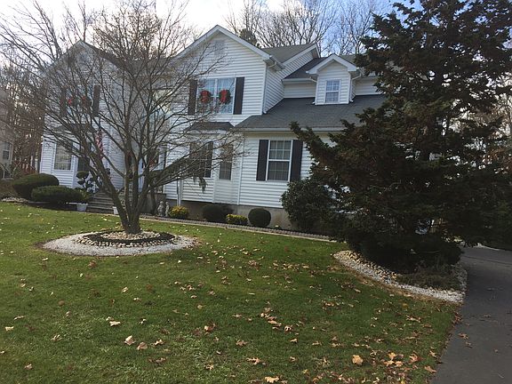2nd image of 2 Hanna Dr