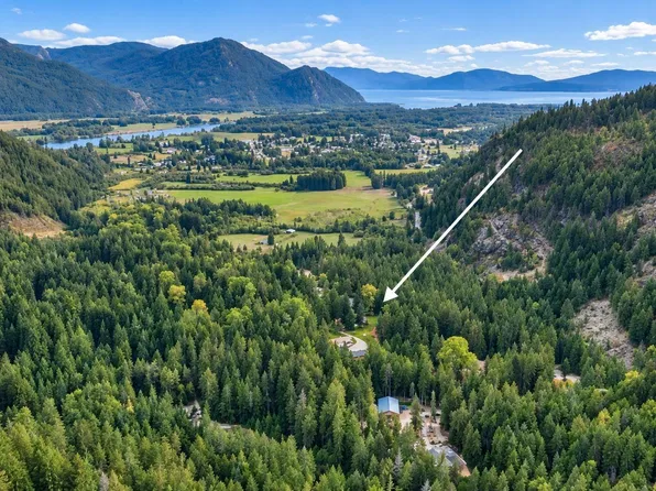 293 Lower Mosquito Creek Rd, Clark Fork, ID 83811