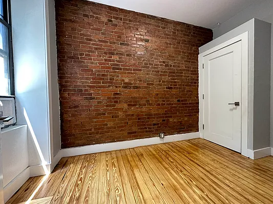 Rented by Camelot Realty Group | media 12