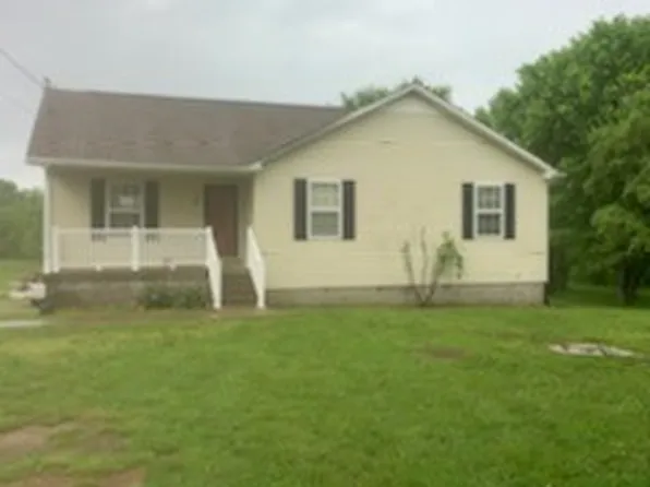 2620 Valley Ln, Lewisburg, TN 37091