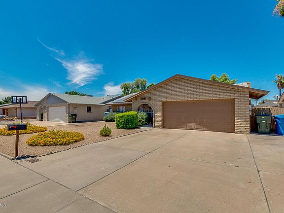 3rd image of 3618 W Malapai Dr