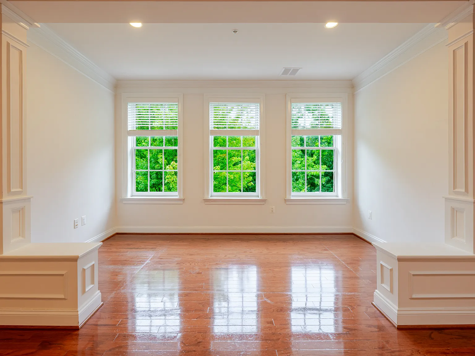 2 bed, 1585 sqft, $3,795 — Photo 3