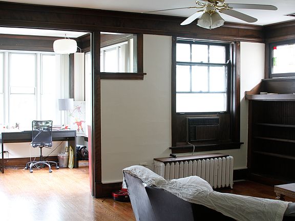 2nd image of 6452 N Wayne Ave #2