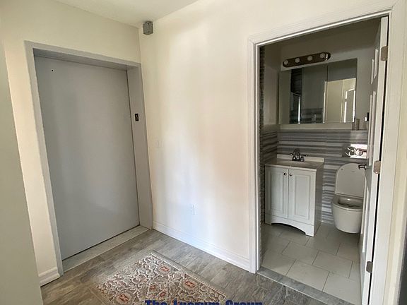 2nd image of 821 9th Ave #5A