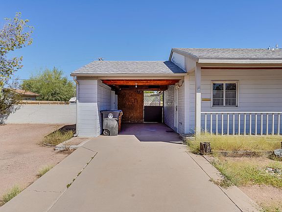 3rd image of 708 W Pinkley Ave