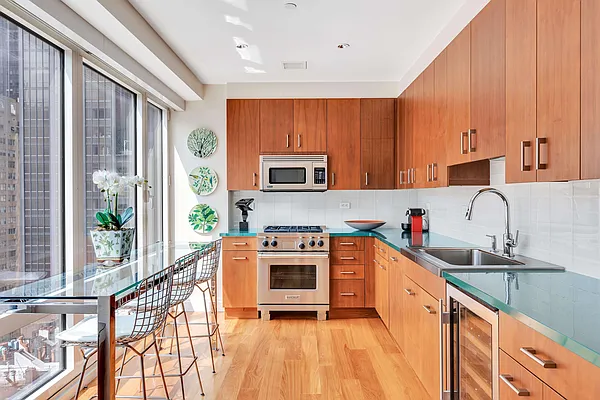 Sold by Compass | media 5