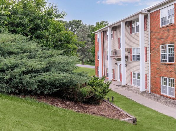 1 Candlewyck Dr #7C2