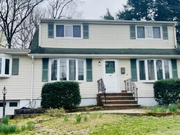 137 Riverview Ter, Riverdale Boro, NJ 07457