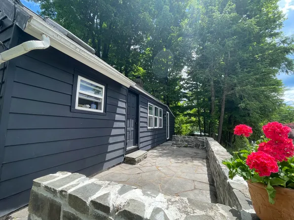 23 Tannery Brook Rd, Woodstock, NY 12498