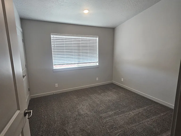 179 N Rock Canyon St #H-301 — Photo 12