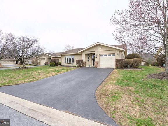 2nd image of 127 Arrowhead Rdg