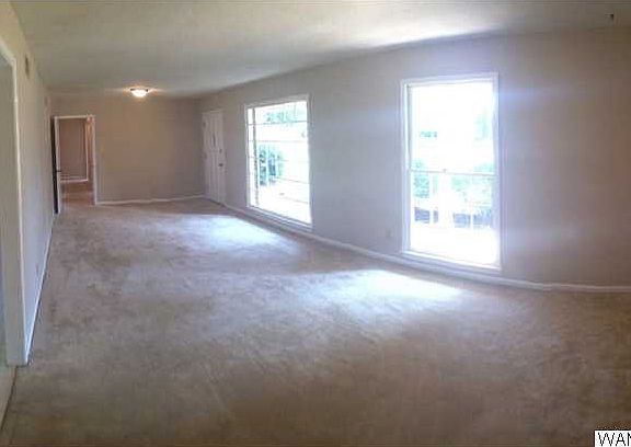 3rd image of 3634 19th Ave E