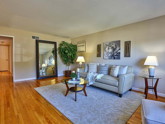 3rd image of 5148 Noella Way