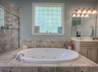 5924 Tarleton Dr, Oak Ridge, NC 27310