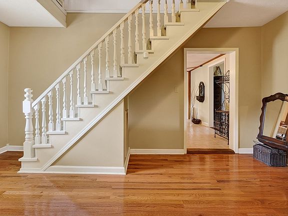 63rd image of 181 Tinsley Ln