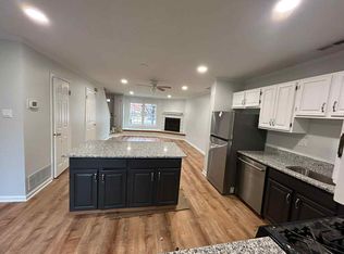 26 Rampart Dr, Chesterbrook, PA 19087