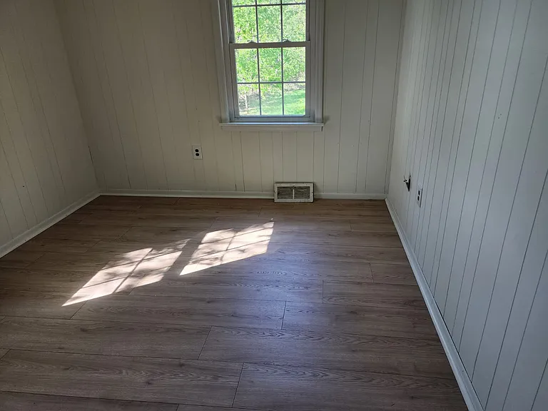 132 W Seminary Ln — Photo 6