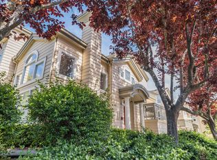 2 Erin Ln, Half Moon Bay, CA 94019