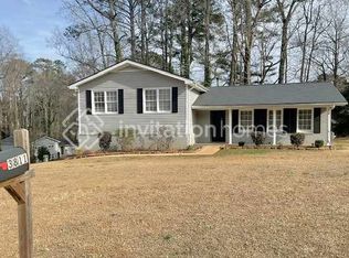 3811 Sherwood Dr, Douglasville, GA 30135