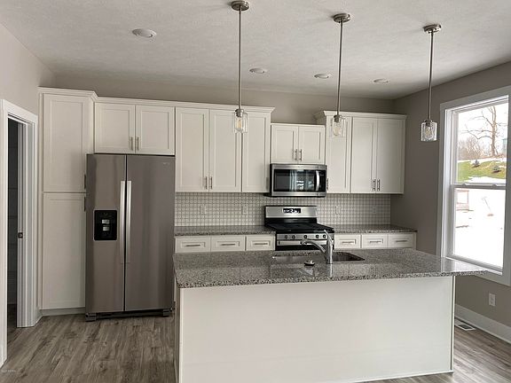 3rd image of 7053 Killdeer St SE