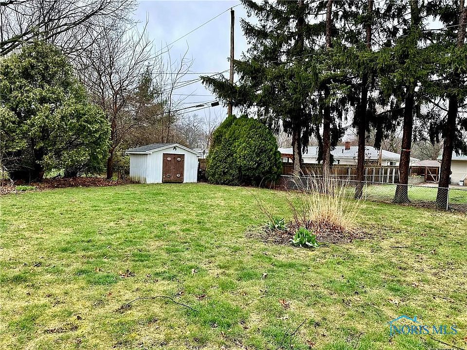 2nd image of 5534 W Rowland Rd