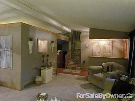 Open floor plan with vaulted ceilings
