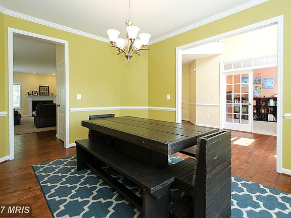 3rd image of 509 Fair Havens Ln