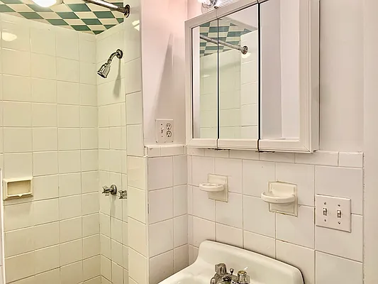 Rented by Corcoran | media 22