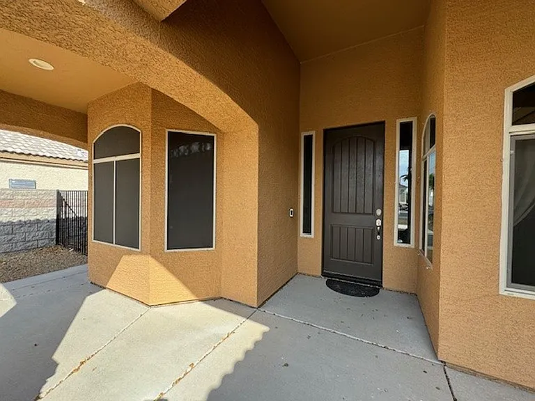 2061 E Lago Grande Pl — Photo 5
