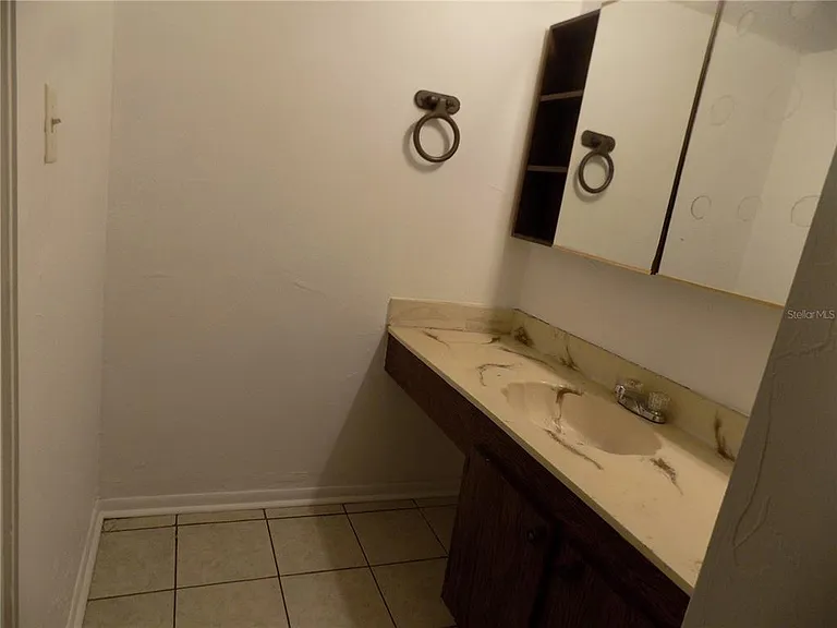2811 SW Archer Rd #X201 — Photo 24