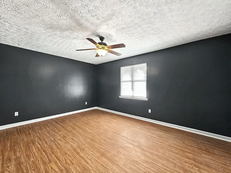 Tibbitts Drive Duplex — Photo 18