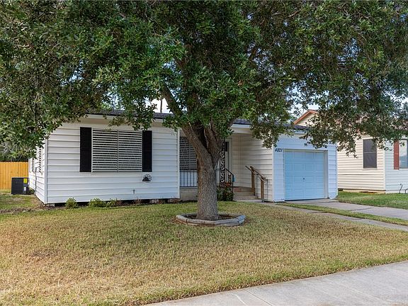 3rd image of 4821 Nesbitt Dr