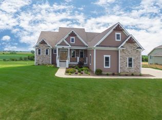 2701 Newbury Ln, Caledonia, IL 61011