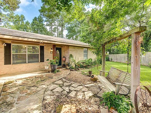 2nd image of 107 Libby Cir E