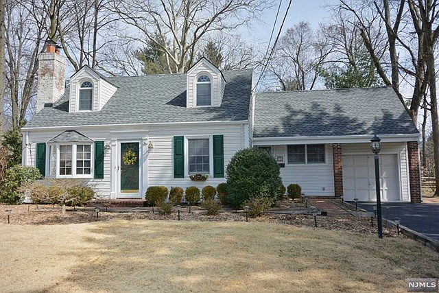 1st image of 68 Highland Ave