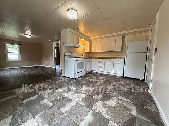 3rd image of 517 13th St S