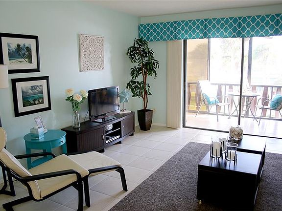 5th image of 84 Boundary Blvd APT 165